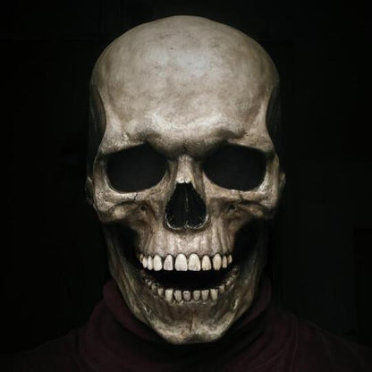 Full head skull mask/helmet with movable jaw
